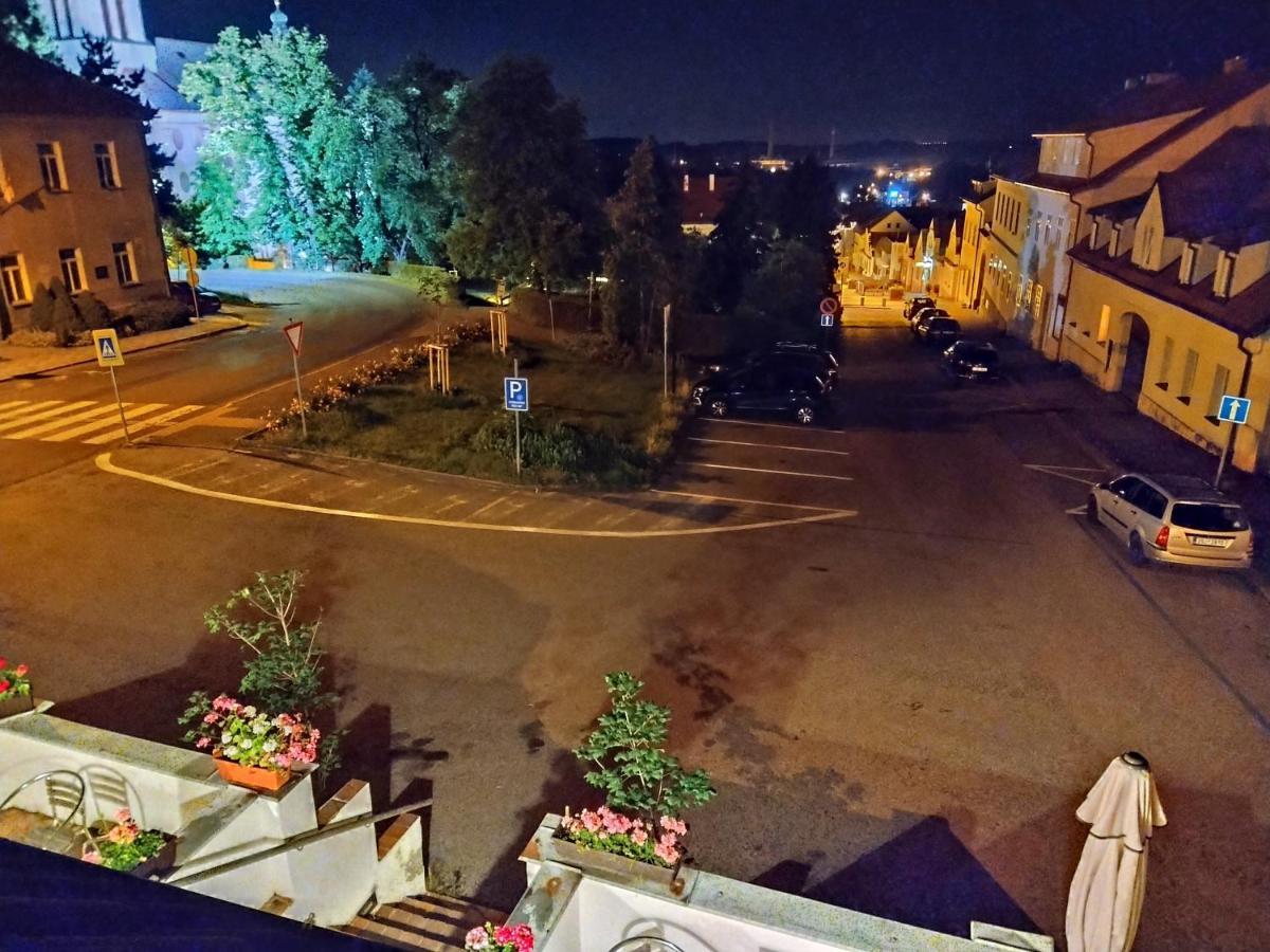 Apartmany Maly Mnich Mníšek pod Brdy 外观 照片