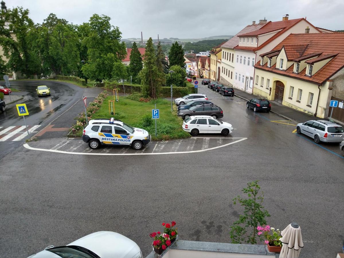 Apartmany Maly Mnich Mníšek pod Brdy 外观 照片