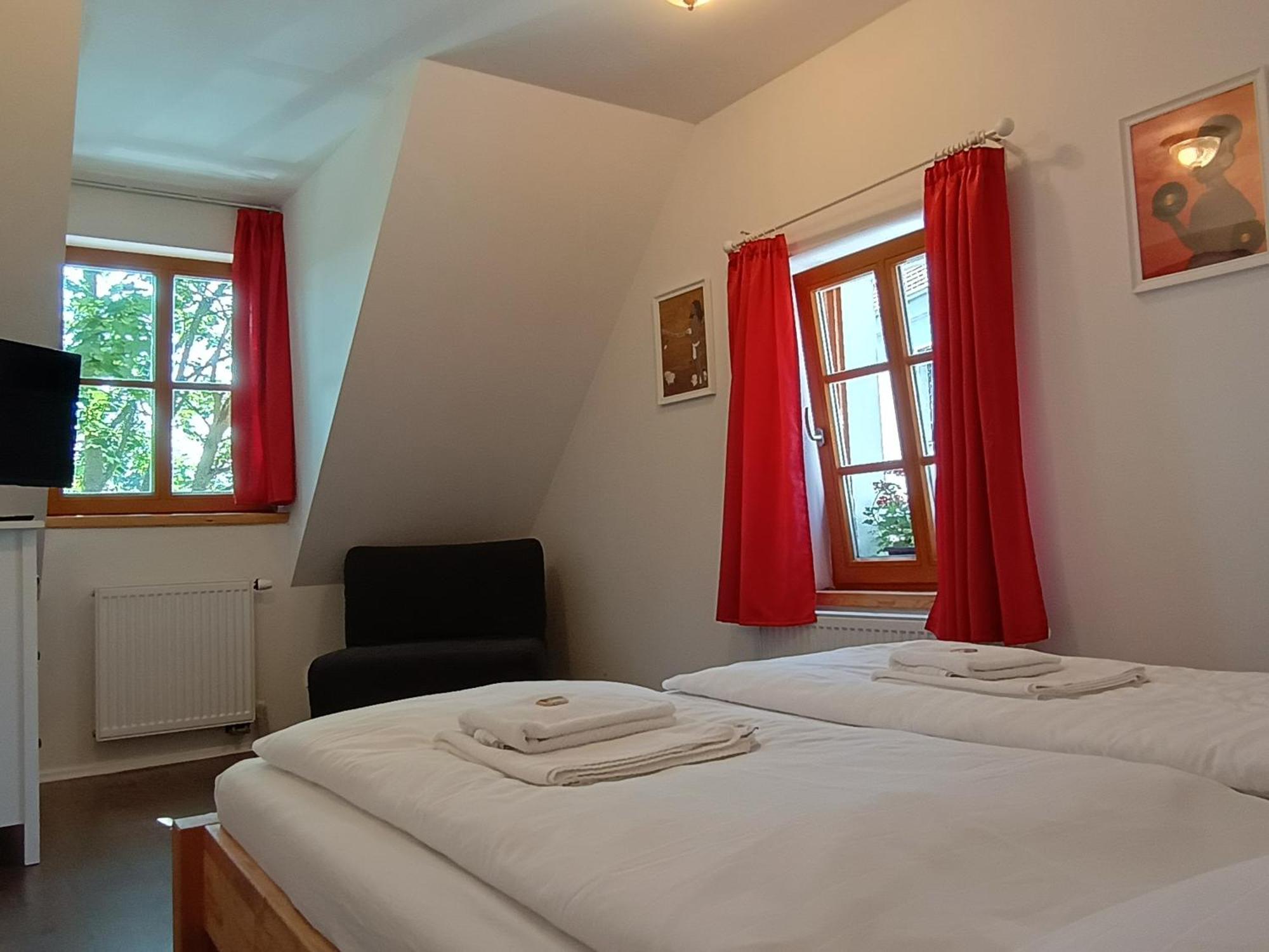 Apartmany Maly Mnich Mníšek pod Brdy 外观 照片