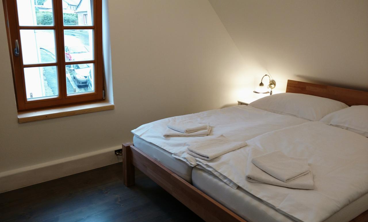 Apartmany Maly Mnich Mníšek pod Brdy 外观 照片
