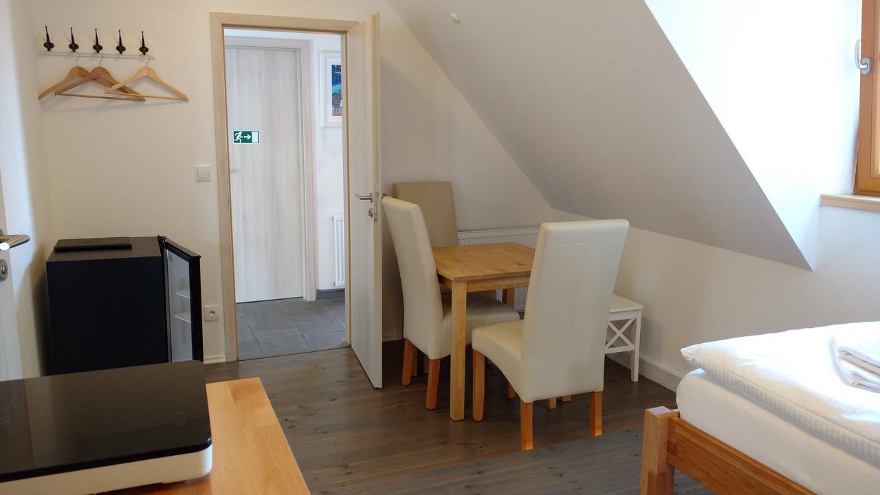 Apartmany Maly Mnich Mníšek pod Brdy 外观 照片