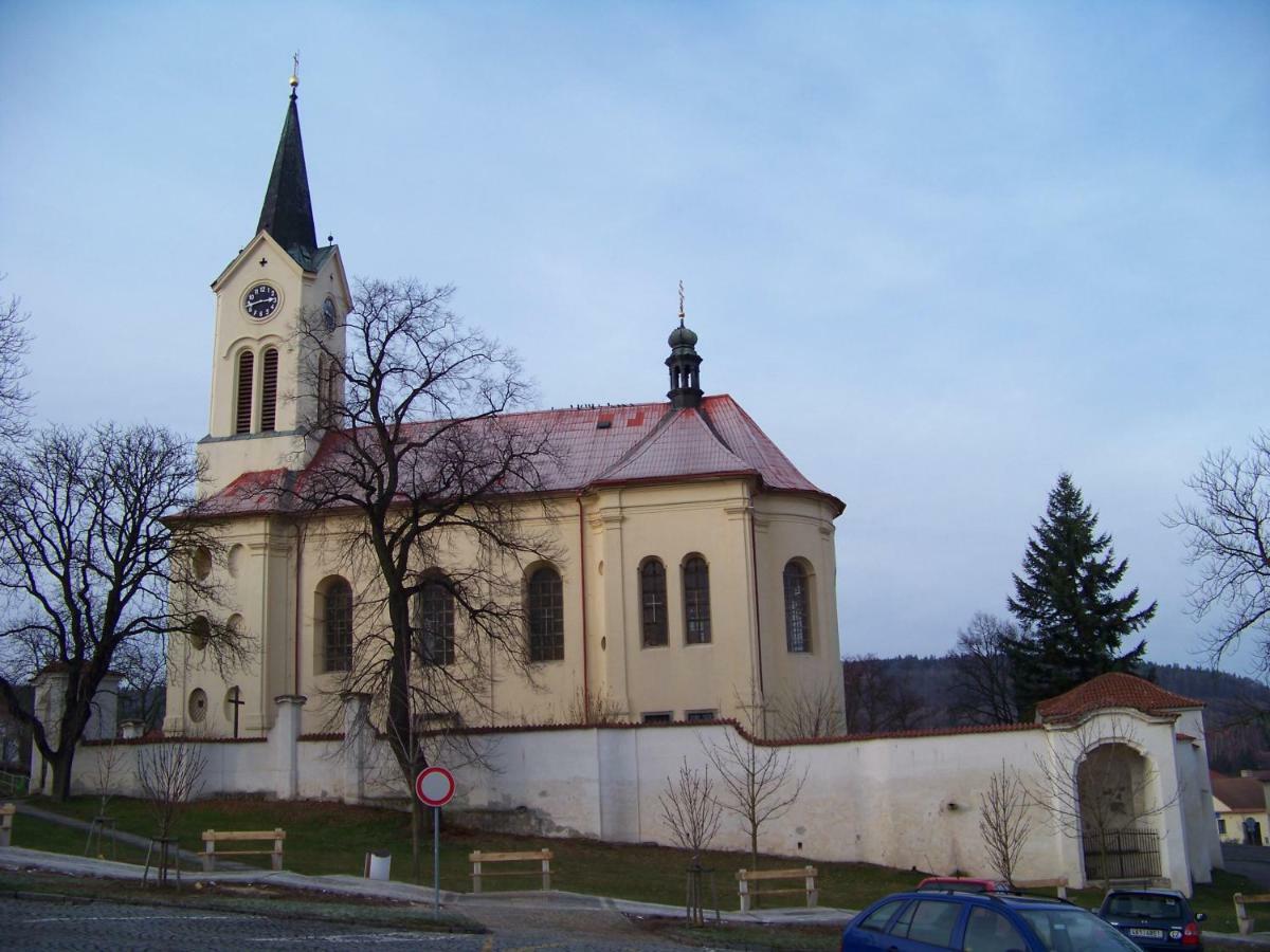 Apartmany Maly Mnich Mníšek pod Brdy 外观 照片
